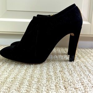 CHLOE suede leather high heel ankle boots with fringe and gold detailing